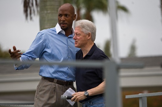 Bill Clinton and Alonzo Mourning at Verde Gardens
